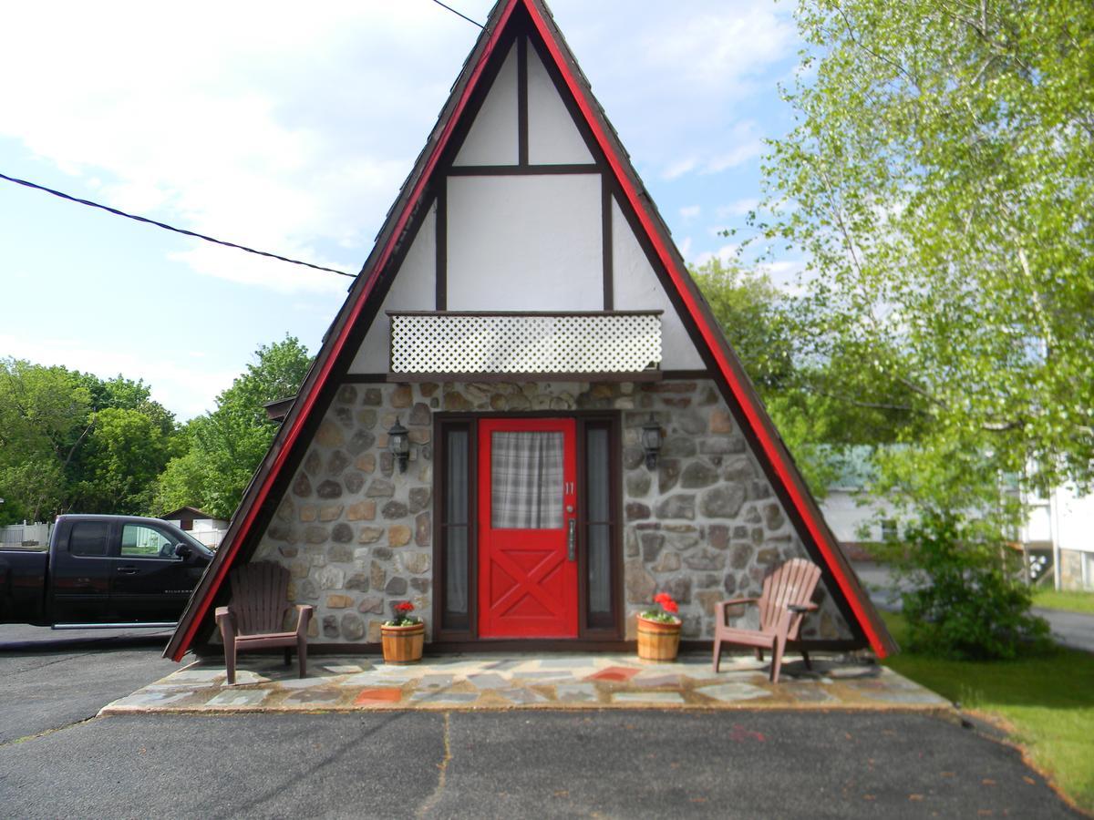 The Stone House Motel & Motor Lodge Ticonderoga Kültér fotó